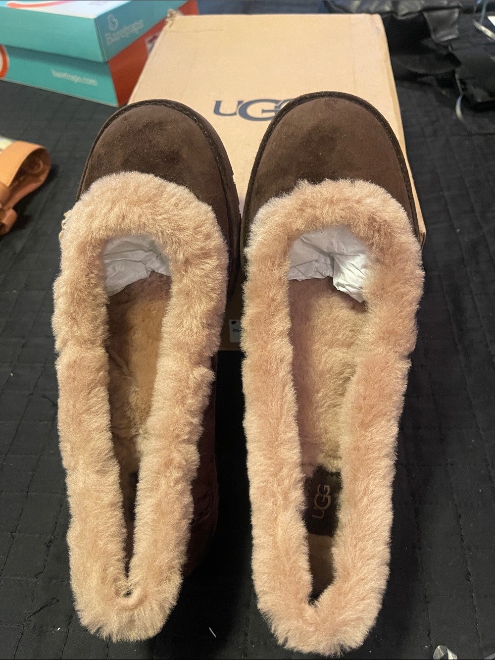 Ugg zora dusted cocoa flats fur lined shoes new msrp $145 sz 7.5m - Picture 7 of 9